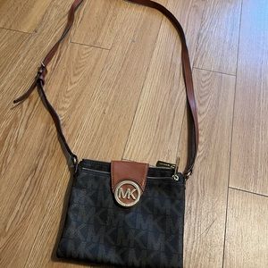 Michael Kors crossbody